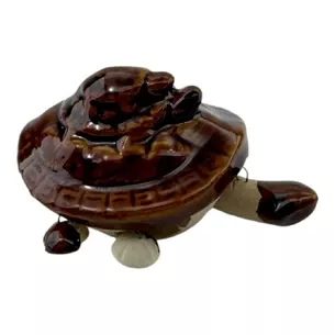 Ceramic shell (with movable feet) (7x3, 5x5 cm)