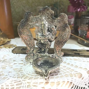 Deepa silver Ganesh in 9 cm, siluminum, Ayurveda.