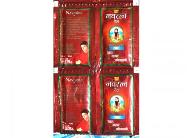 Фото 1 - Navratna cool oil Emami Red 2.7ml, Navratna cool oil Emami Red, Navratna cool oil Emami for head and body, Ayurveda