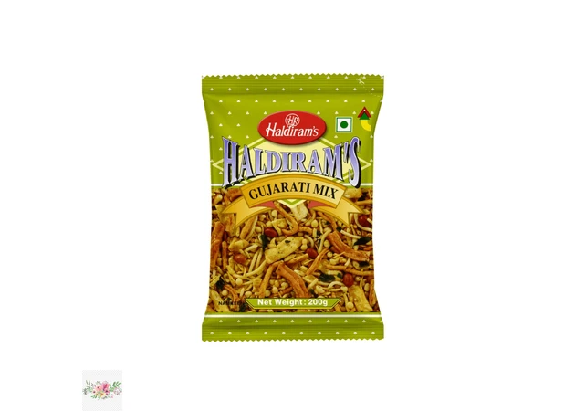 Фото 1 - Haldiram's Indian spicy-sweet Gujarati mix snack